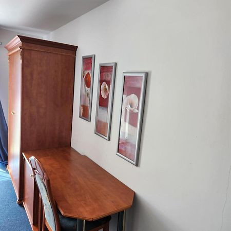 Hotel Hoyers In Pinneberg Prisdorf Εξωτερικό φωτογραφία