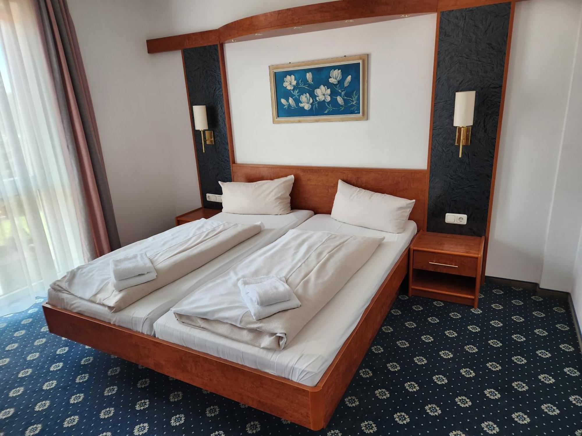 Hotel Hoyers In Pinneberg Prisdorf Εξωτερικό φωτογραφία